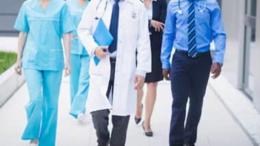 Après des années d’attente, le ministère de la Santé accélère la régularisation des carrières