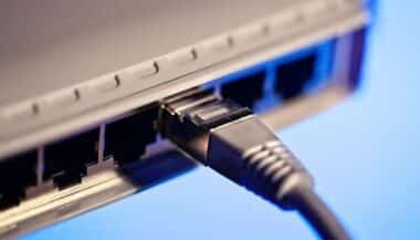 Après les intempéries, les opérateurs télécoms annulent les factures internet à Ksar El Kébir