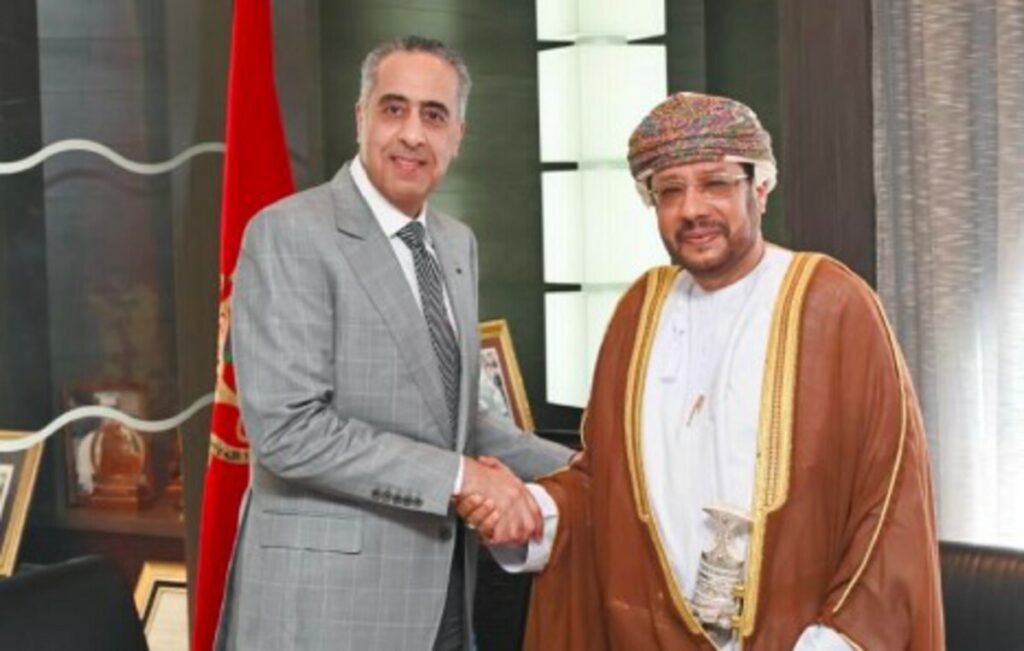 Hammouchi s’entretient avec l’ambassadeur d’Oman sur le renforcement de la coopération sécuritaire.