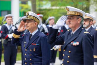 Coopération navale : le chef d’état-major de la Marine royale en visite de travail à Paris