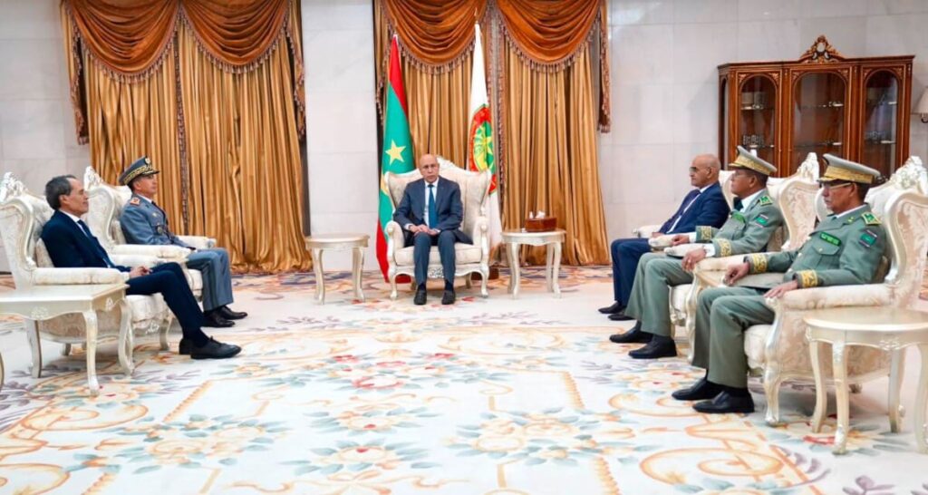 En visite à Nouakchott, l’Inspecteur général des FAR reçu par le Président mauritanien et le ministre de la Défense.