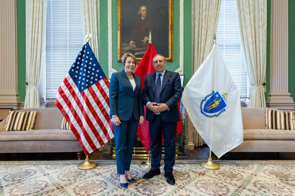 Diplomatie sportive : Youssef Amrani inspecte les stades du Mondial 2026 aux États-Unis